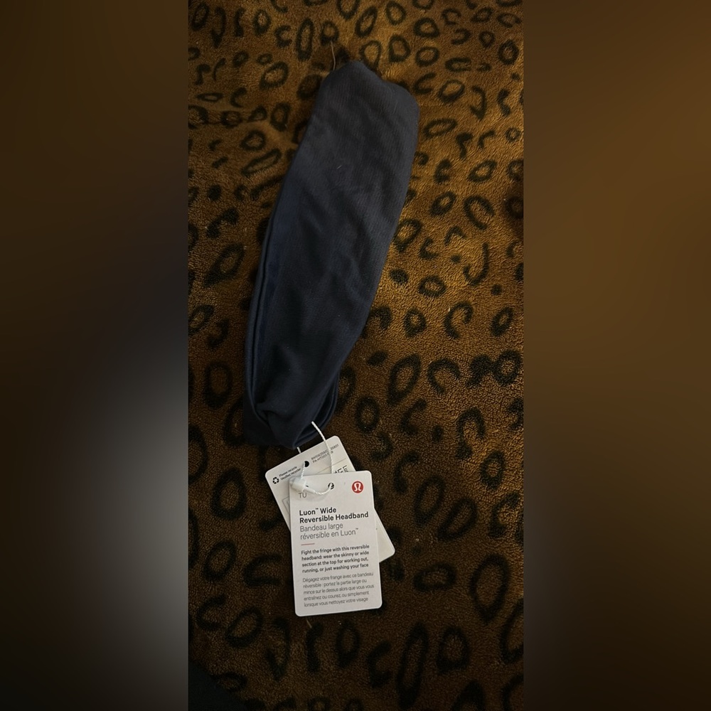 Lululemon reversible headband